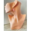 Amour Pâle – Boucles d’oreilles pendantes avec perles roses et pendentif cœur Amour Pâle – Boucles d’oreilles pendantes avec perles roses et pendentif cœur