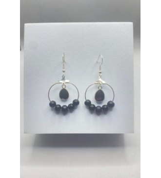 Boucles d'oreilles créoles argentées avec pierre noires