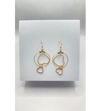 Boucles d'oreilles créoles dorées avec coeur pendu