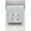 Coeurs Entrelacées – Boucles d’oreilles créoles plaqué or 24 K avec pendentif double cœur entrelacé Coeurs Entrelacées – Boucles d’oreilles créoles plaqué or 24 K avec pendentif double cœur entrelacé