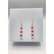 Harmonie Rouge et Blanche – Boucles pendantes perles rouges et blanches en acier inoxydable doré Harmonie Rouge et Blanche – Boucles pendantes perles rouges et blanches en acier inoxydable doré