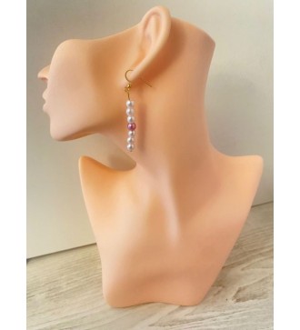 Boucles d'oreilles pendante or avec perles rose et violette