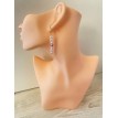 Tige Colorée – Boucles pendantes perles rose pâle et violette en acier inoxydable doré