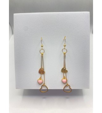Boucles d'oreilles pendantes dorées avec coeur rose