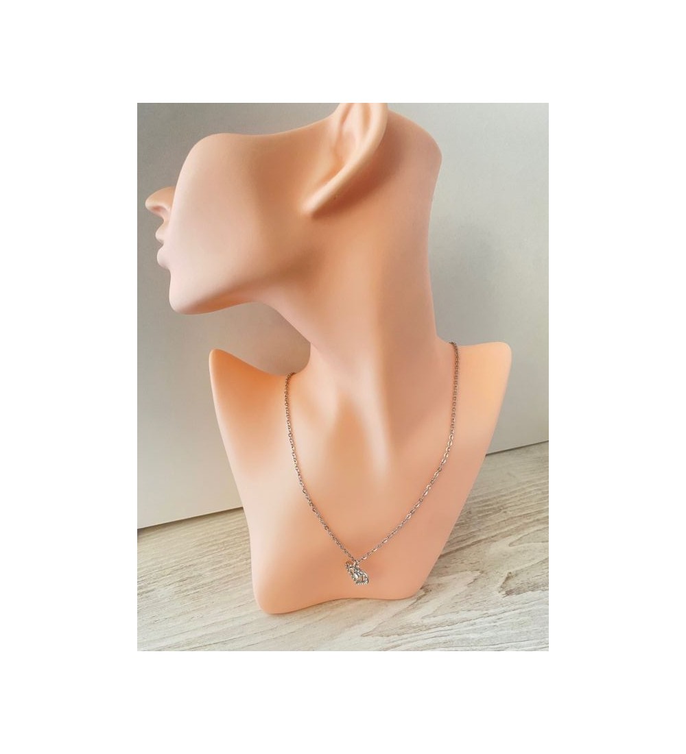 Collier argenté cœur étincelant à strass , chic et glamour