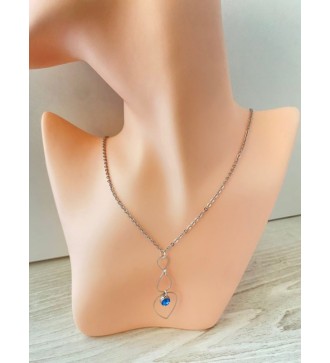 Collier argenté avec pendentif trio et pierre bleu océan