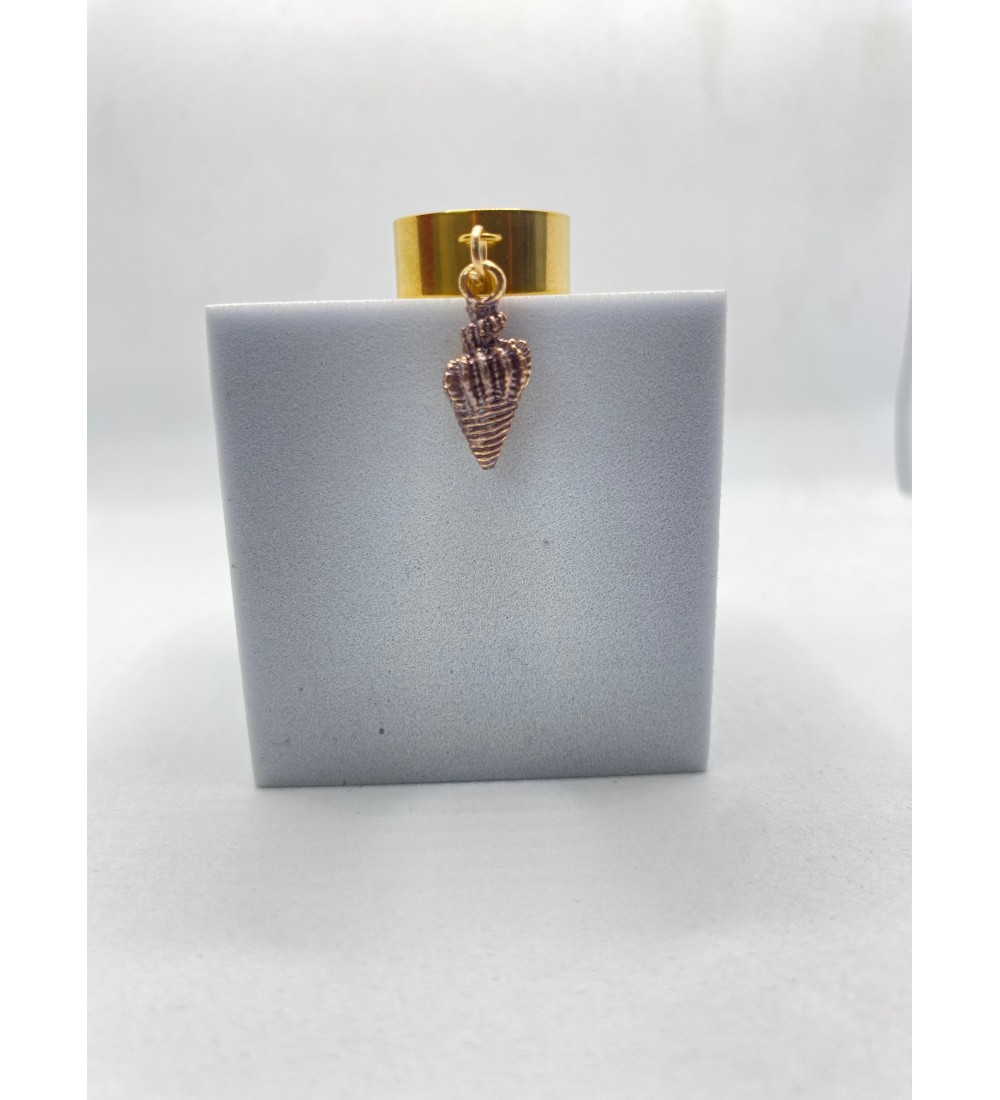 Bague ajustable or avec pendentif coquillage violet pailleté