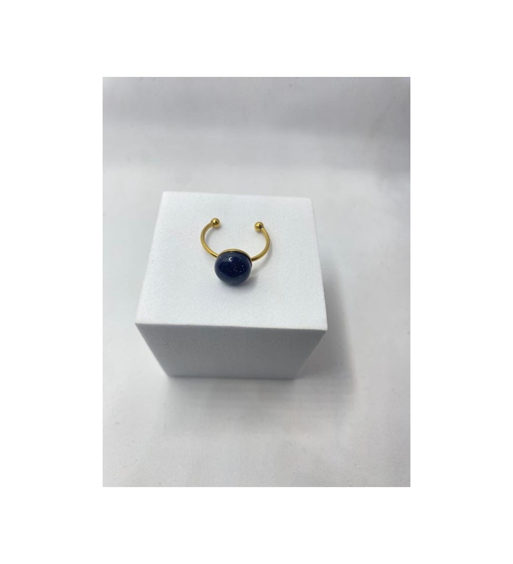 Bague ajustable or avec pendentif quartz bleu pailleté