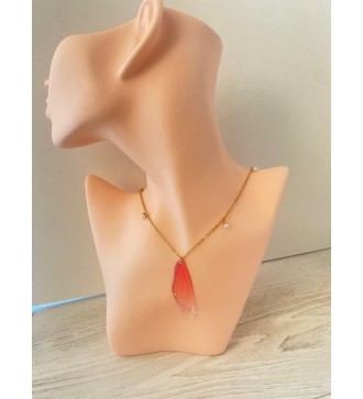 Collier or avec Breloque perle et papillon ailé