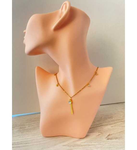 Sophistiquée – Collier plaqué or 24 K avec pendentif tige dorée 