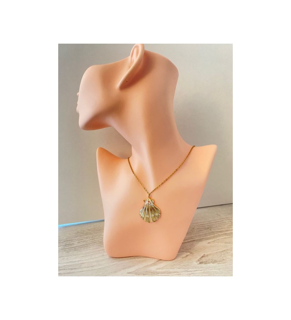 Collier or en acier inoxydable avec pendentif coquillage