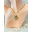 Collier du Littoral – Collier doré en acier inoxydable avec pendentif coquillage imposant Collier du Littoral – Collier doré en acier inoxydable avec pendentif coquillage imposant