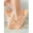 Trèfle Magique – Collier plaqué or 24 K avec double pendentif trèfle et pierre éclatante Trèfle Magique – Collier plaqué or 24 K avec double pendentif trèfle et pierre éclatante