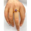 Essence Cristalline – Bague ajustable en quartz naturel 6 mm et acier inoxydable doré. Essence Cristalline – Bague ajustable en quartz naturel 6 mm et acier inoxydable doré.