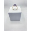 Bijoux de Lumière – Bague ajustable en quartz 10 mm et acier inoxydable plaqué or 24 K Bijoux de Lumière – Bague ajustable en quartz 10 mm et acier inoxydable plaqué or 24 K